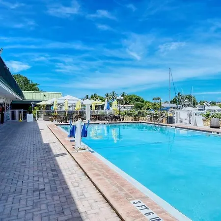 Waterfront Room, Heated Pool, Tiki Bar & Grill ! Sarasota Exterior photo